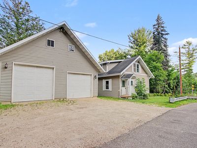 S220 Glade Ave