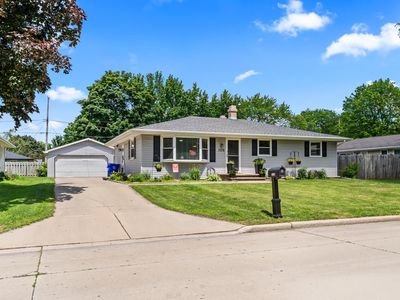 1118 E Park Hills Dr