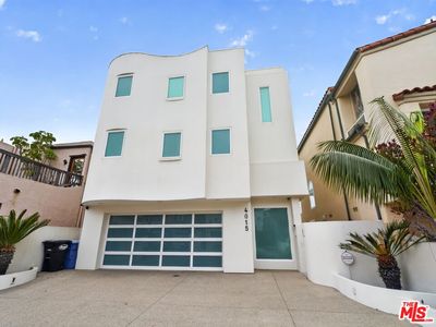 4015 Ocean Dr