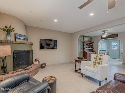 1349 N Paseo De Golf