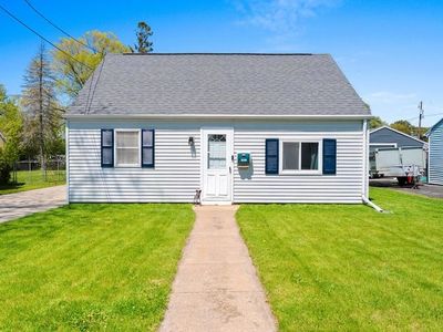 Property at 1906 Columbia Ave, Oshkosh, WI