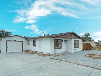15535 Fresno St