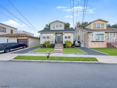 258 Isabella Ave