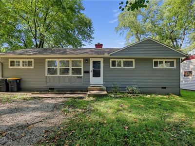 7606 E 112th Ter