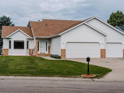 3317 Westmoor Dr