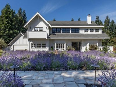 7433 Saint Helena Highway