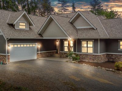 2703 233rd Avenue SE