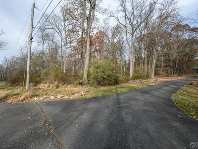 Property at 4 Country Ln, Glen Gardner, NJ