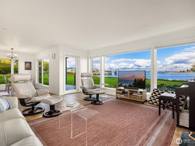 428 Harborview Drive NE #112