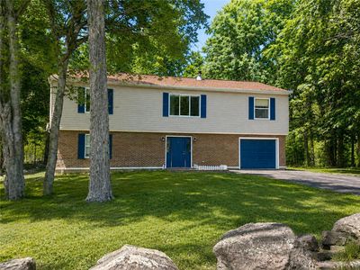 897 Country Place Dr