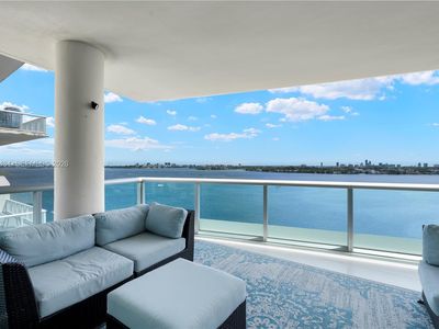 7935 East Dr APT 1401