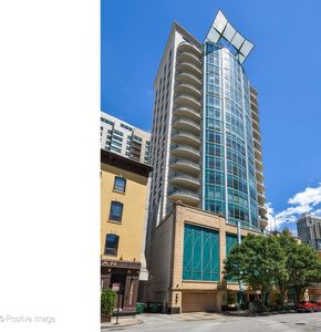 60 W Erie St APT 601