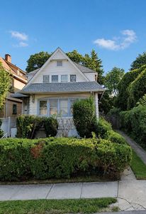 27-43 Humphreys St