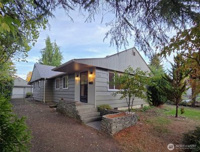 326 Milroy Avenue NW