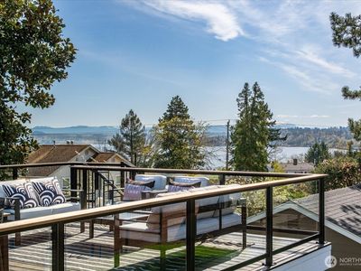 5211 S Brighton Street