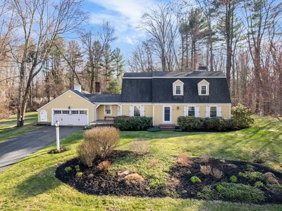 99 Raleigh Tavern Ln