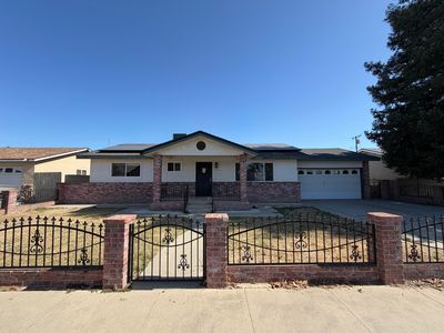 1442 W Oakland Avenue