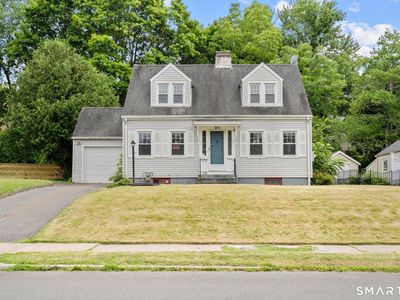 215 Commonwealth Avenue