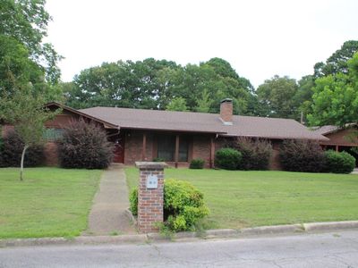 1407 Wildwood Dr
