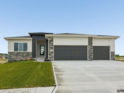 21907 McClellan Dr