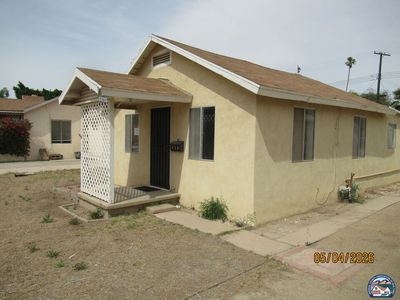 830 Fern Ave