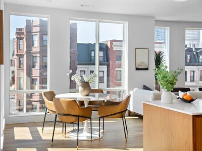 566 Columbus Ave #405