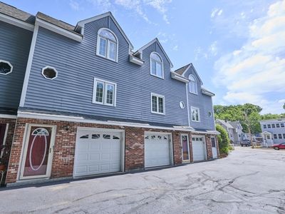 86 White St APT C