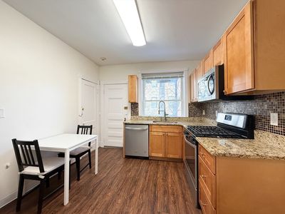 158 Kelton St APT 4