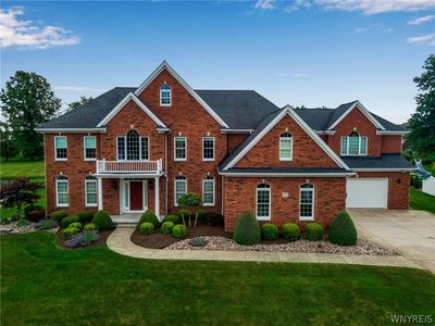 105 Promenade Ln