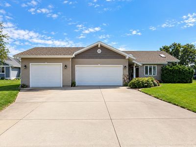 3105 Eagle Ln