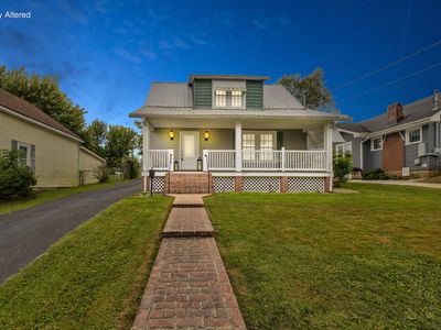 38 Johnson Ave