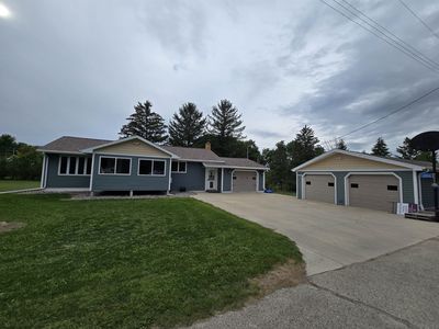 12202 Mill Pl