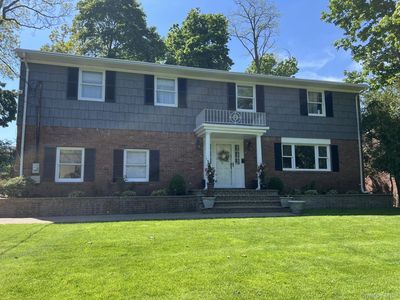 3 Camsanette Court