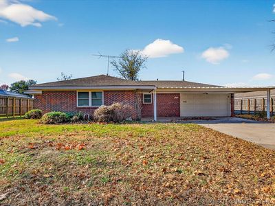 241 NE Myers Ave