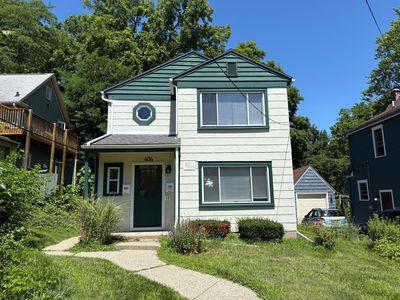 606 W Summit St