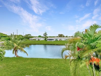 1112 Lake Terrace #202