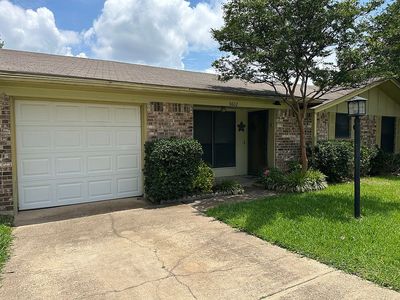 3602 Lisa Dr