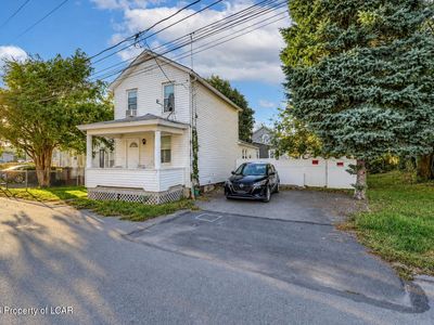 13 W River St