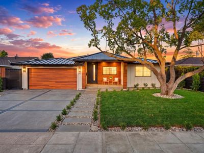 242 Howes Dr