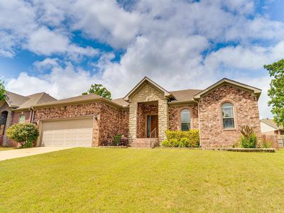 Property at 5501 Aviator Dr, Jacksonville, AR
