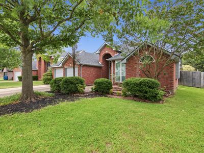 140 Woodcreek Dr