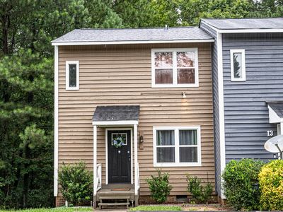 2146 Charles St APT 14