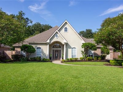 Property at 112 Oak Manor Ln, Saint Rose, LA
