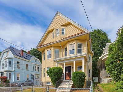 21 John St
