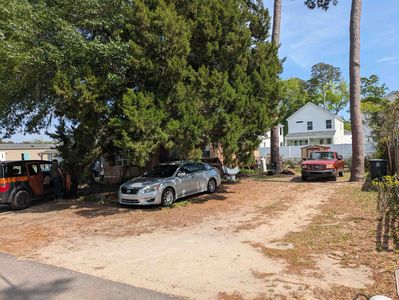 2404 Fern St.