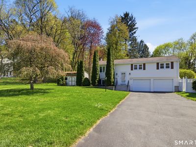 34 Kenneth Drive