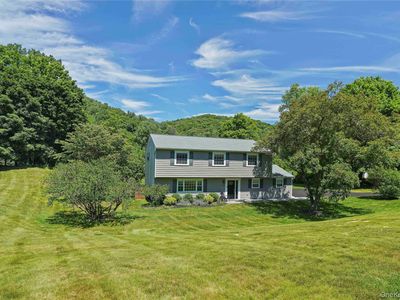 11 Kenneth Drive