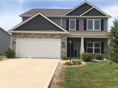 1560 Glen Hollow Dr