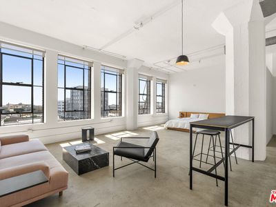 315 E 8th St APT 505