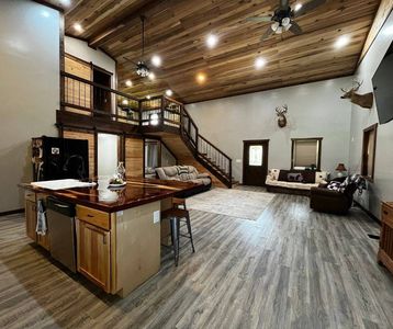 1352 County Road 1175 E